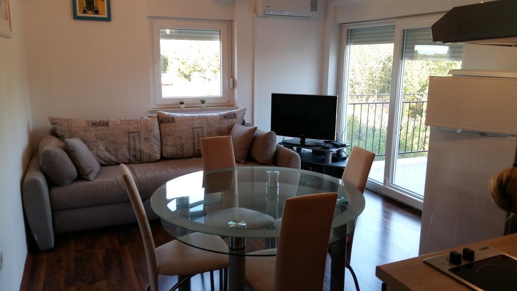 Apartment Adriatic Умаг Екстер'єр фото